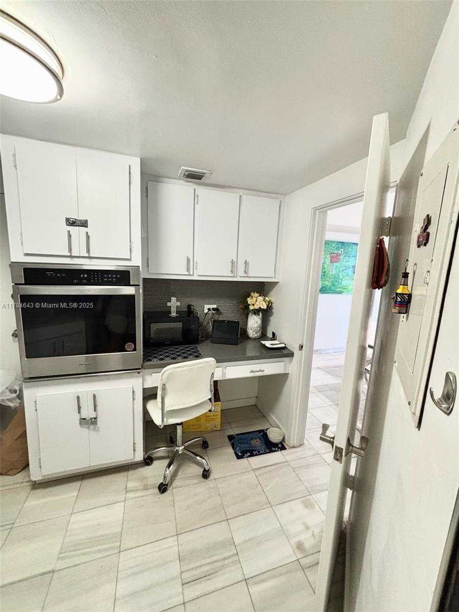 Small Image of 905 BRICKELL BAY DR #1930, Miami Number 12