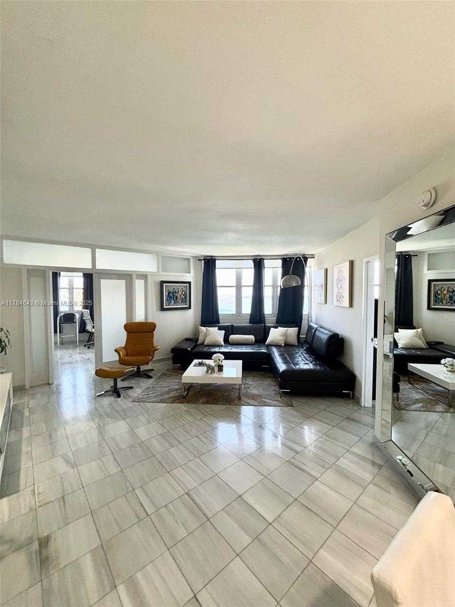 Small Image of 905 BRICKELL BAY DR #1930, Miami Number 2