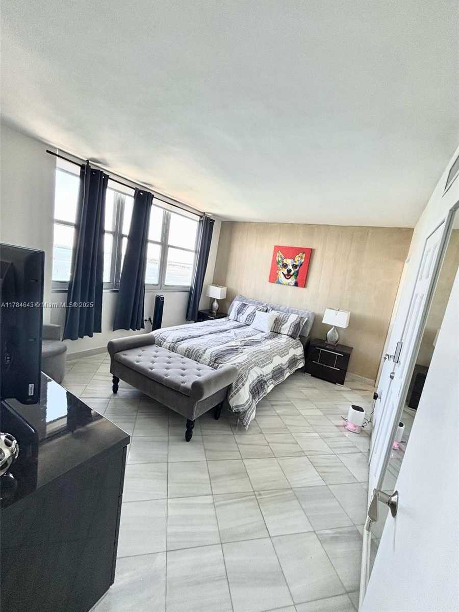 Small Image of 905 BRICKELL BAY DR #1930, Miami Number 22