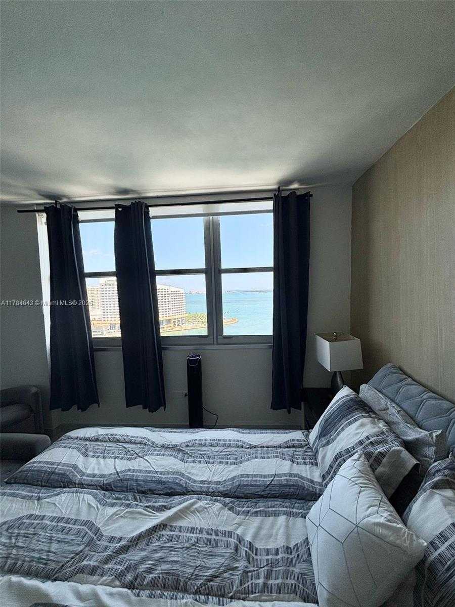 Small Image of 905 BRICKELL BAY DR #1930, Miami Number 24