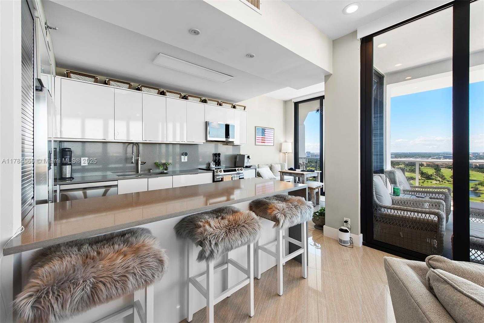 Small Image of 20281 EAST COUNTRY CLUB DR #PH7, Aventura Number 14