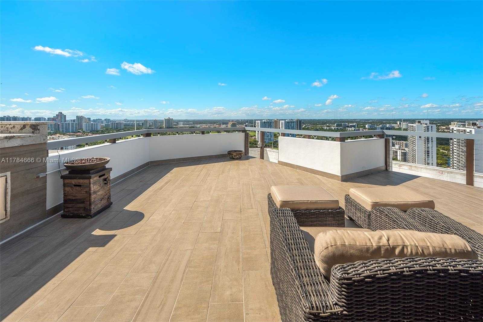Small Image of 20281 EAST COUNTRY CLUB DR #PH7, Aventura Number 24