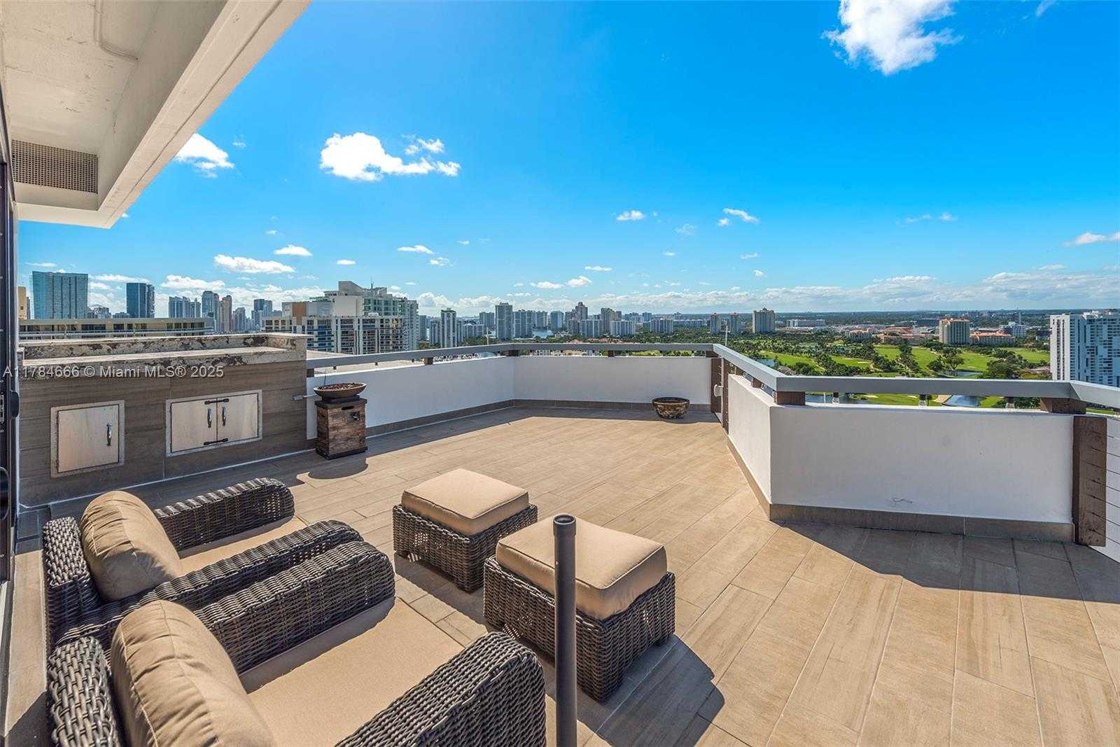 Small Image of 20281 EAST COUNTRY CLUB DR #PH7, Aventura Number 25