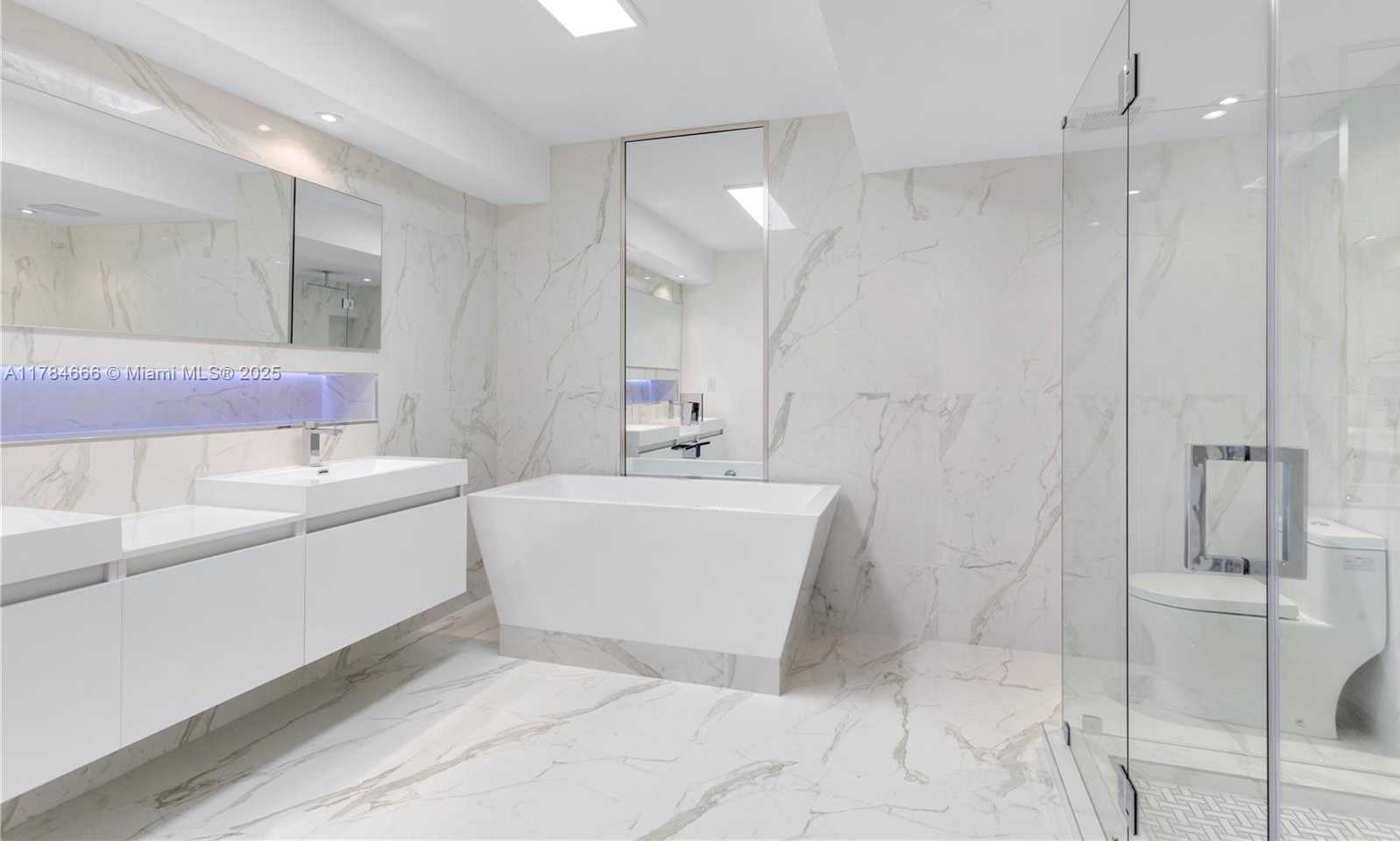 Small Image of 20281 EAST COUNTRY CLUB DR #PH7, Aventura Number 44