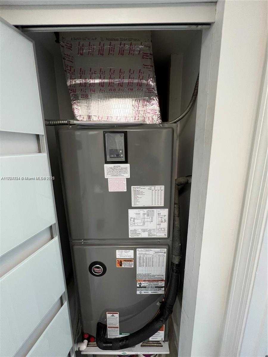 Small Image of 9805 NORTH WEST 52ND ST #512, Doral Number 25