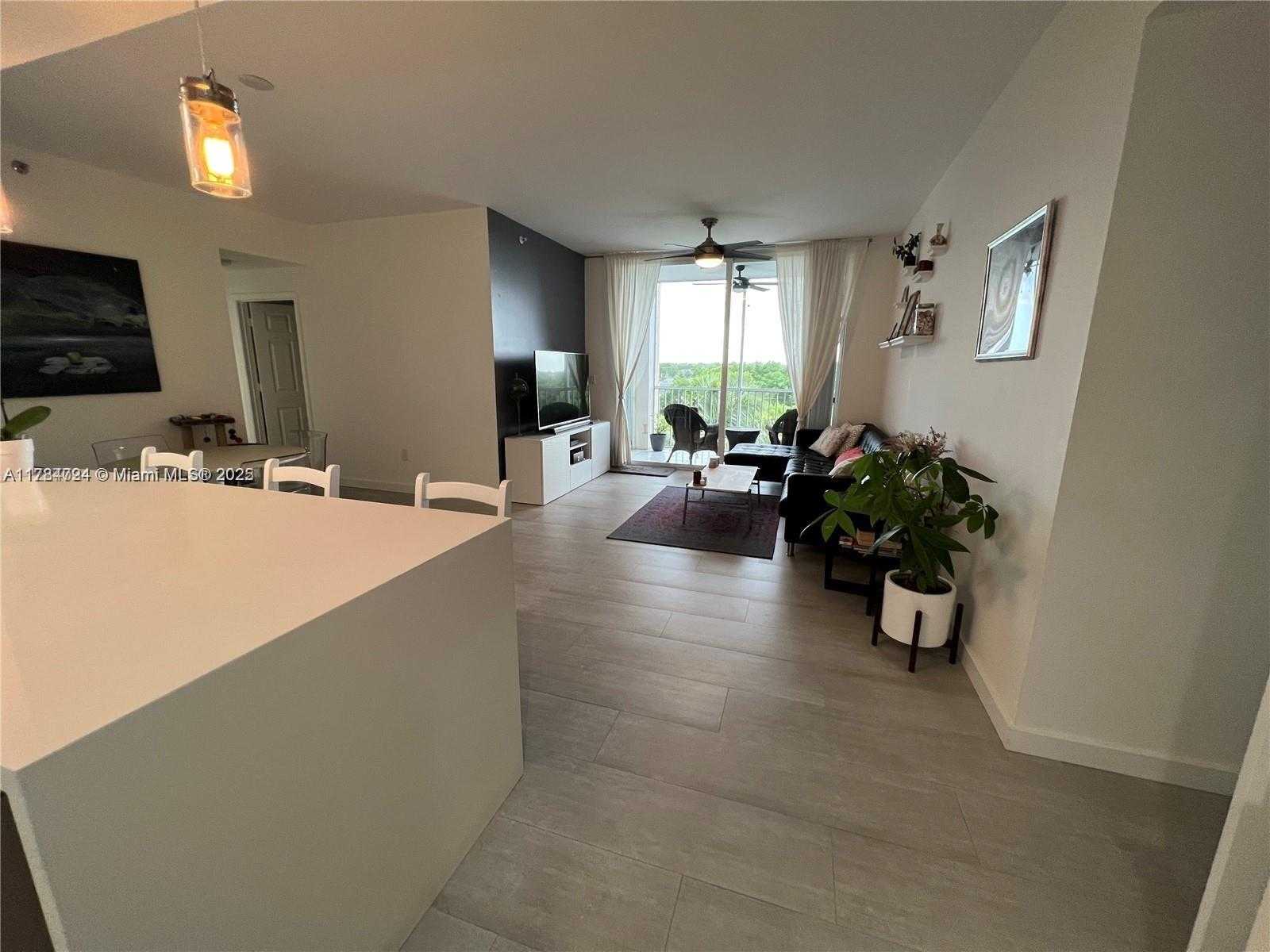 Small Image of 9805 NORTH WEST 52ND ST #512, Doral Number 3