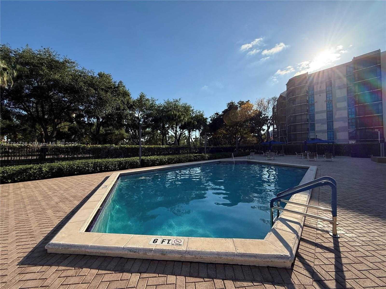 Small Image of 3301 NORTH COUNTRY CLUB DR #106, Aventura Number 15