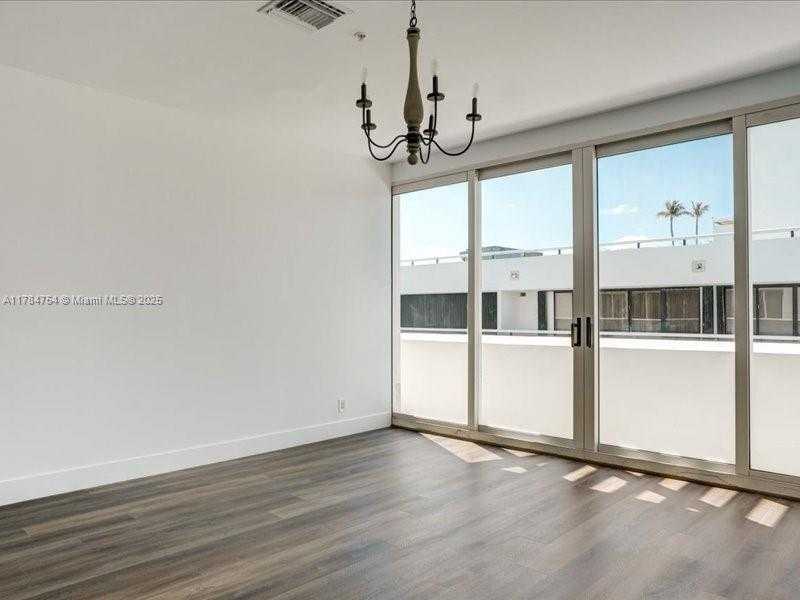 Small Image of 9499 COLLINS AVE #PH-03, Surfside Number 38