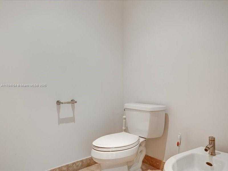 Small Image of 9499 COLLINS AVE #PH-03, Surfside Number 45