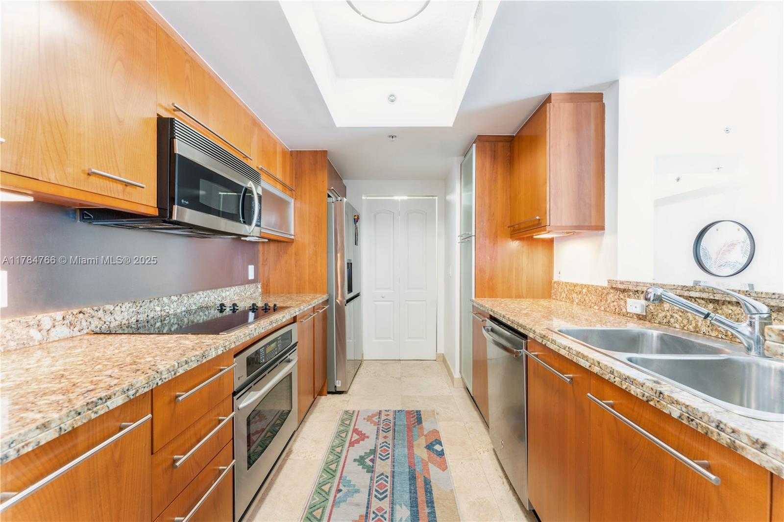 Small Image of 110 WASHINGTON AVE #1714, Miami Beach Number 4