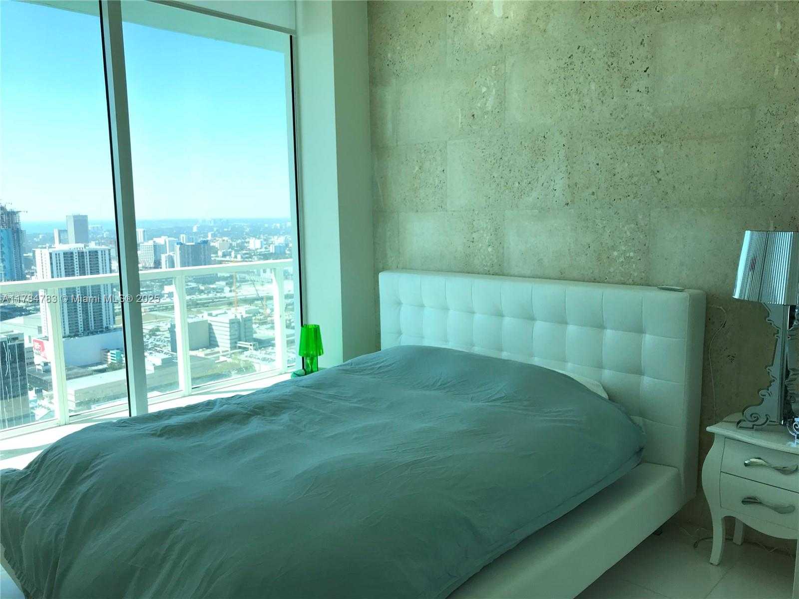 Small Image of 1900 NORTH BAYSHORE DR #5003, Miami Number 19