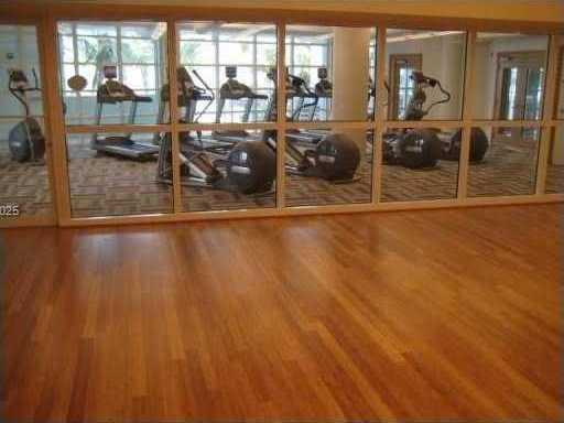 Small Image of 244 BISCAYNE BLVD #240, Miami Number 15