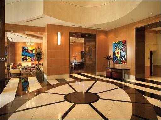 Small Image of 244 BISCAYNE BLVD #240, Miami Number 3