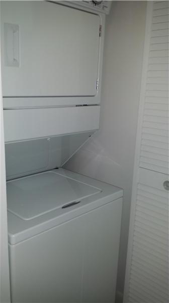 Small Image of 244 BISCAYNE BLVD #240, Miami Number 7