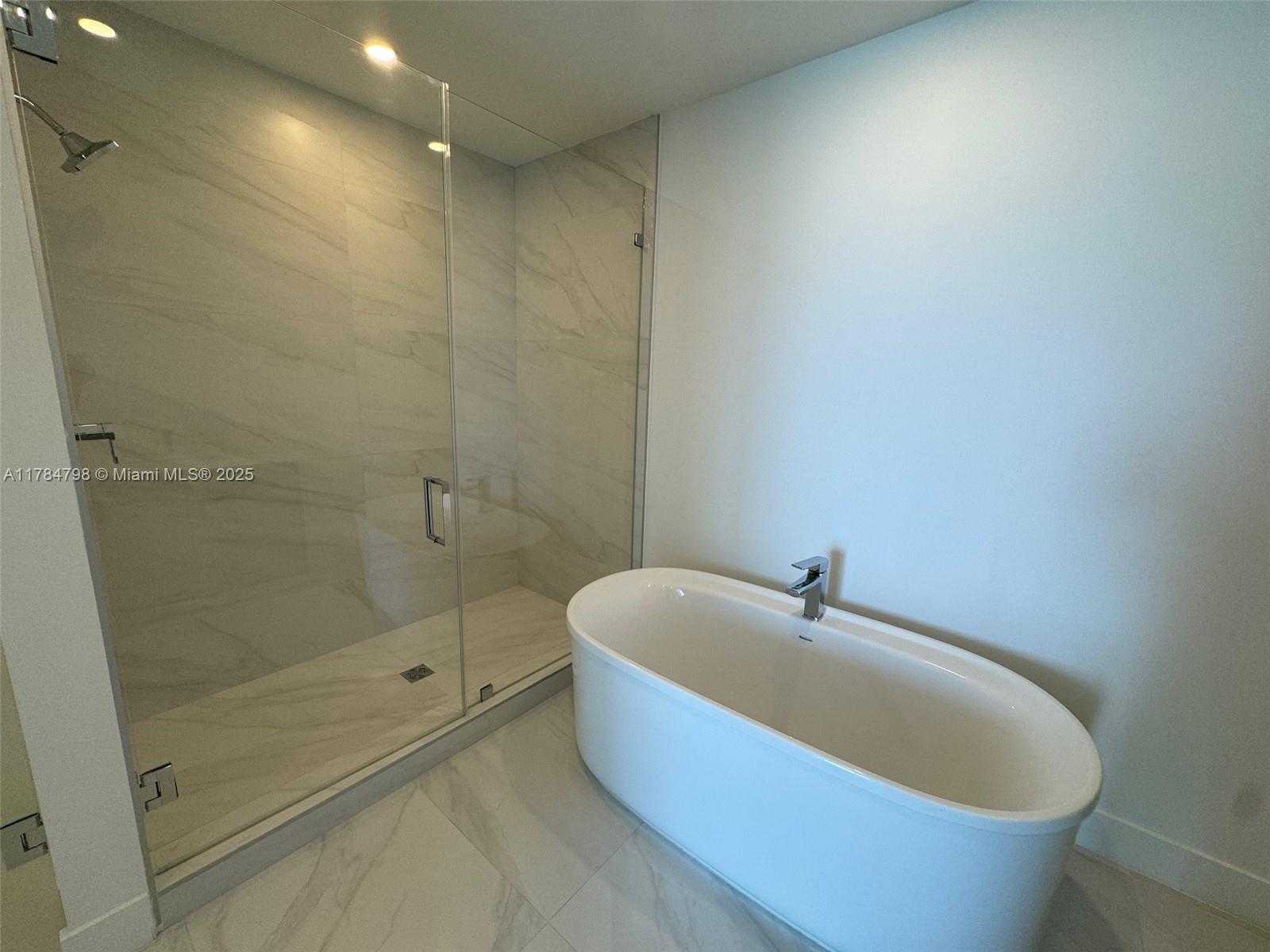 Small Image of 17550 COLLINS AVE #1005, Sunny Isles Beach Number 21