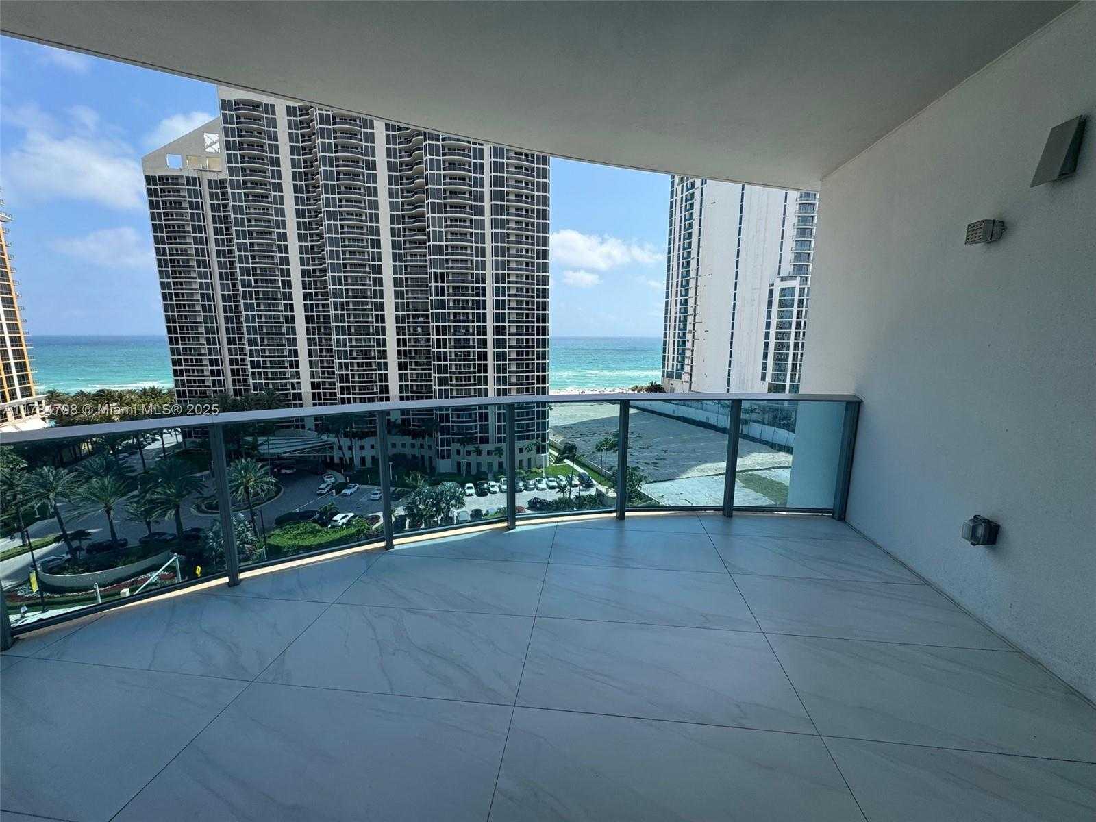 Small Image of 17550 COLLINS AVE #1005, Sunny Isles Beach Number 26