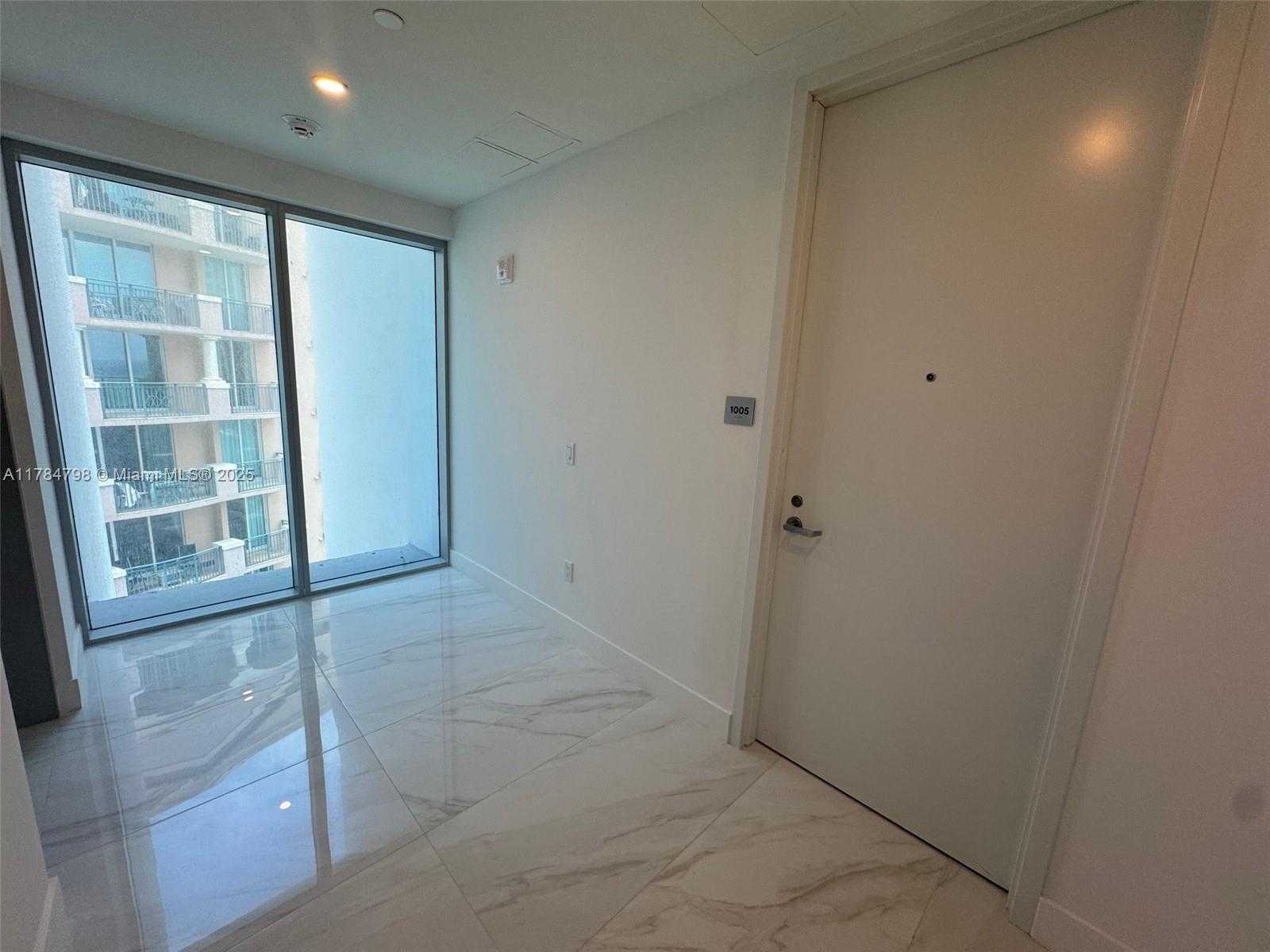 Small Image of 17550 COLLINS AVE #1005, Sunny Isles Beach Number 3