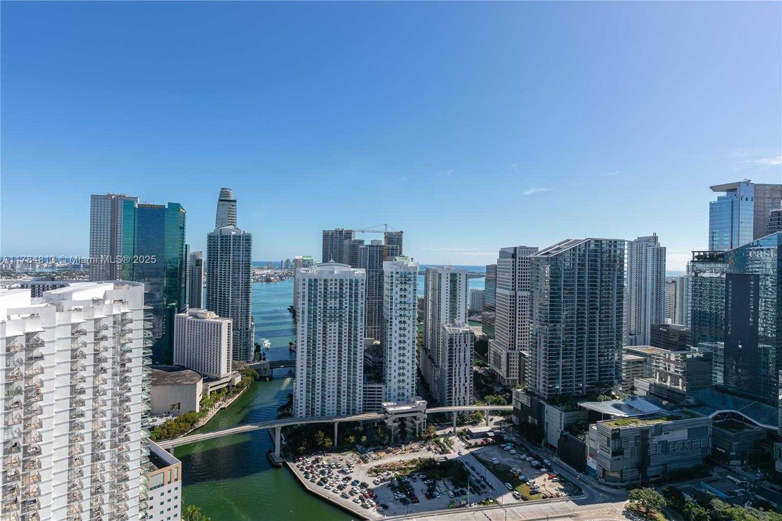 Small Image of 90 SOUTH WEST 3RD ST #PH-14, Miami Number 48