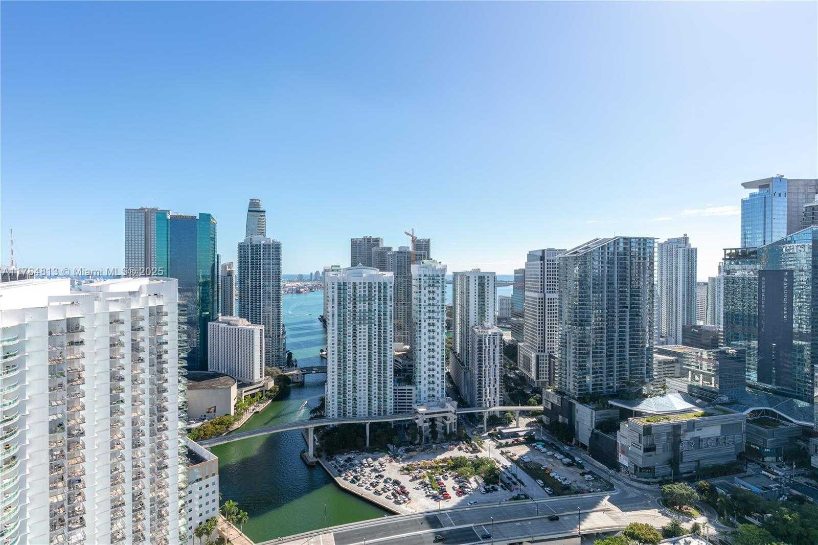 Small Image of 90 SOUTH WEST 3RD ST #PH-14, Miami Number 49