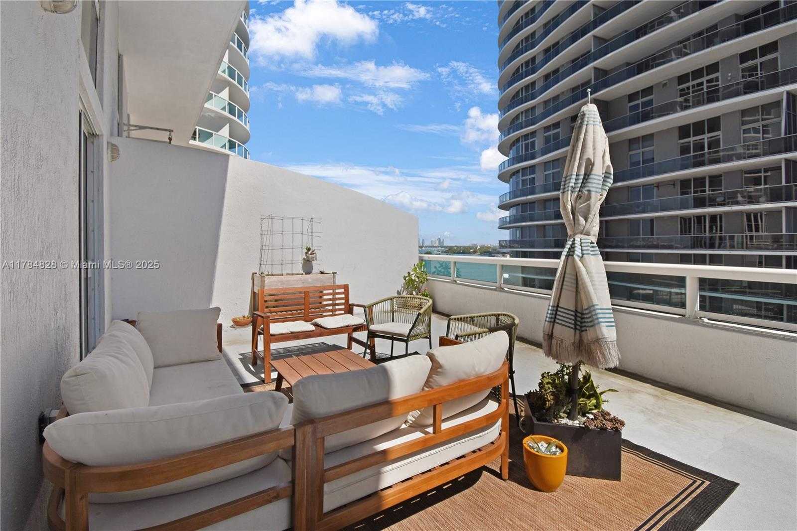Small Image of 1800 NORTH BAYSHORE DR #1003, Miami Number 14