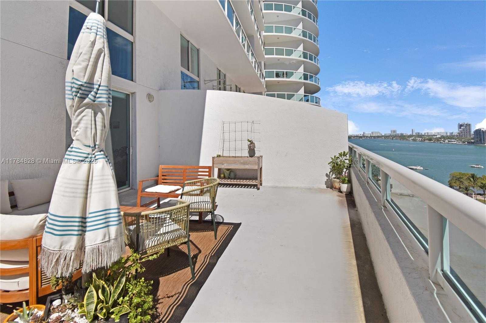Small Image of 1800 NORTH BAYSHORE DR #1003, Miami Number 15
