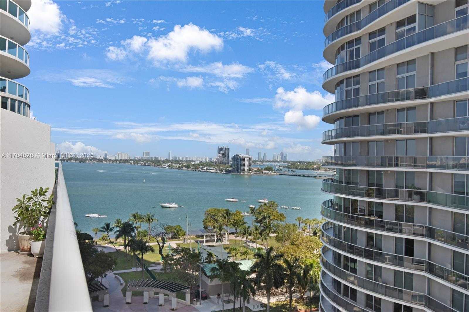 Small Image of 1800 NORTH BAYSHORE DR #1003, Miami Number 17