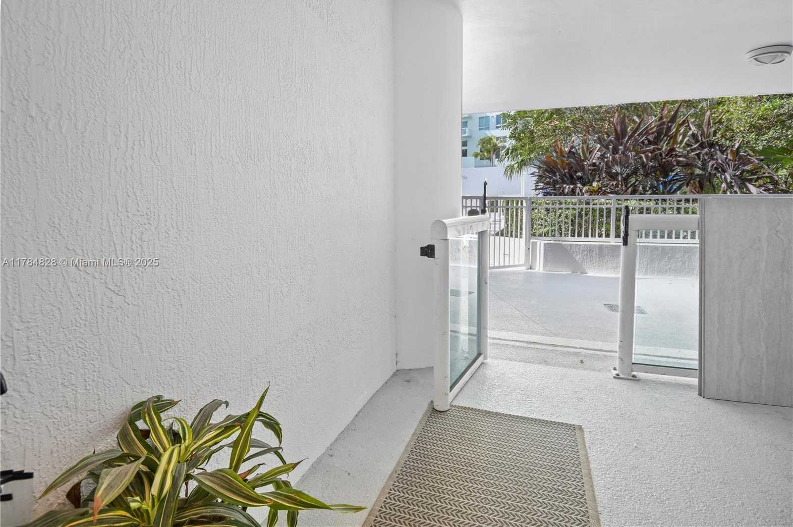 Small Image of 1800 NORTH BAYSHORE DR #1003, Miami Number 34