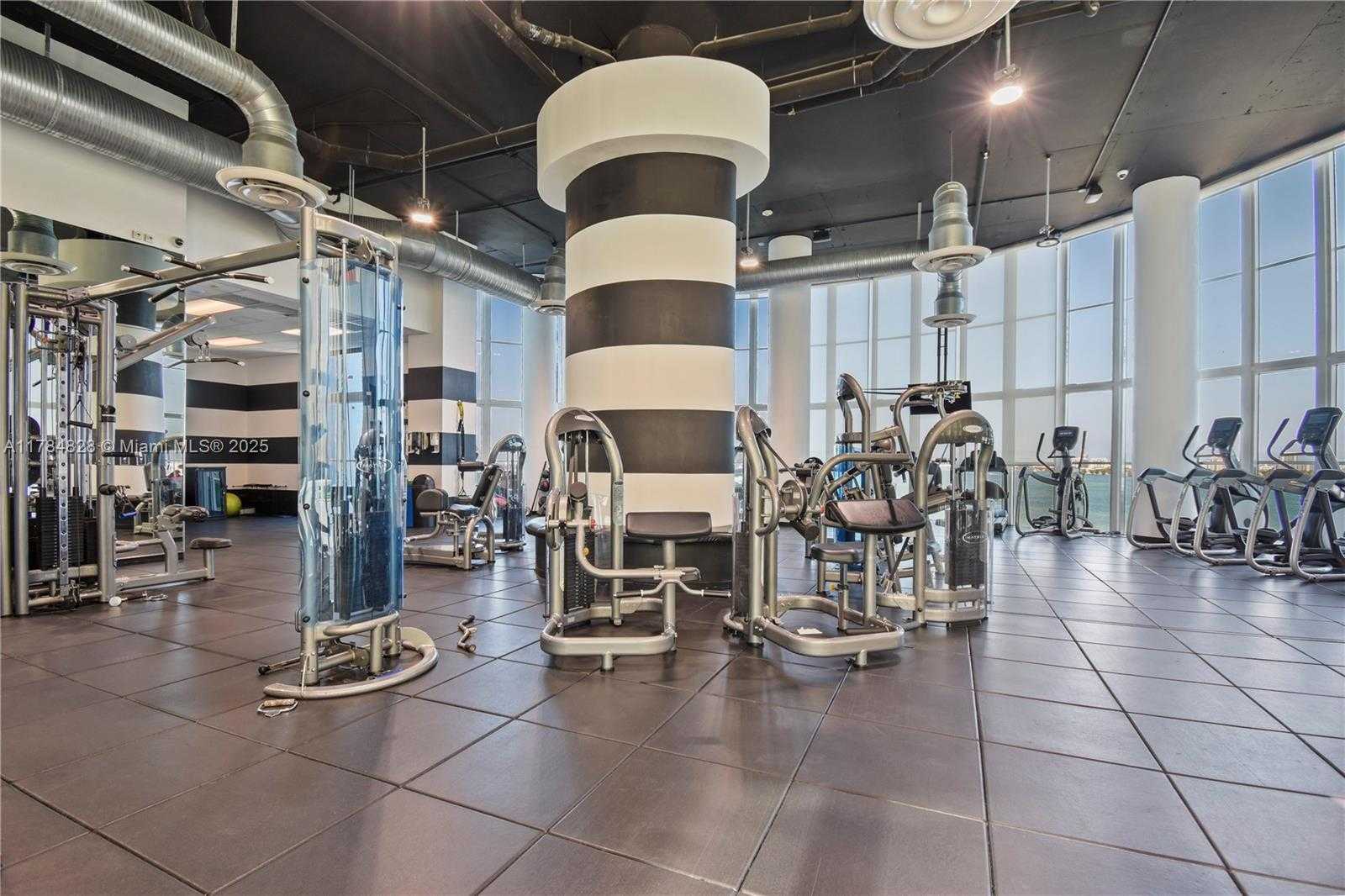 Small Image of 1800 NORTH BAYSHORE DR #1003, Miami Number 46