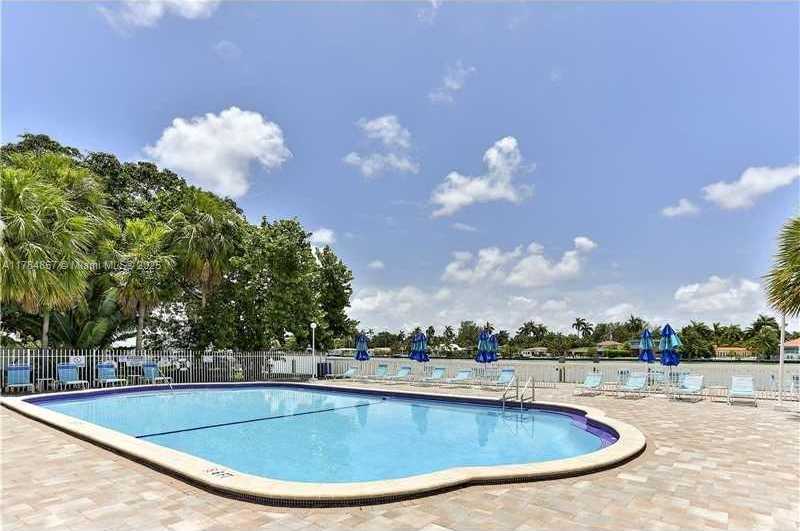 Small Image of 1455 NORTH TREASURE DR #6N, North Bay Village Number 31