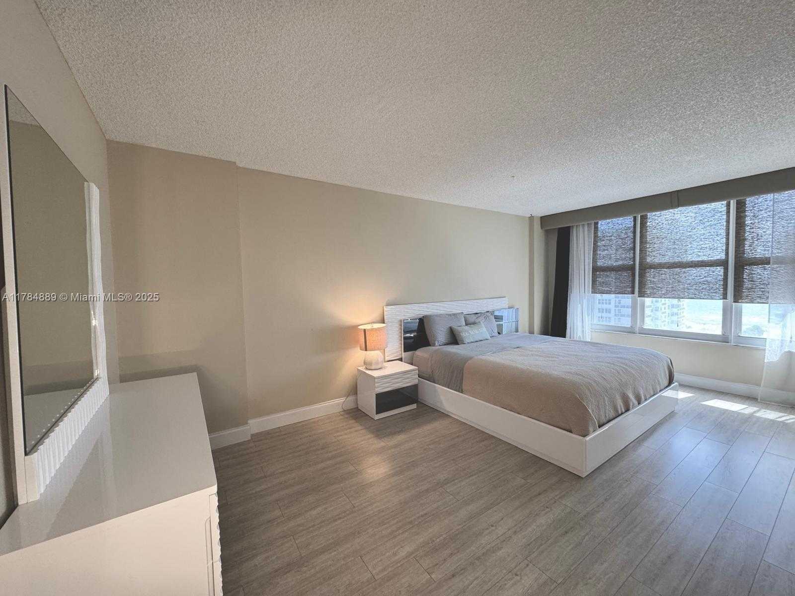 Small Image of 3800 SOUTH OCEAN DR #1119, Hollywood Number 34