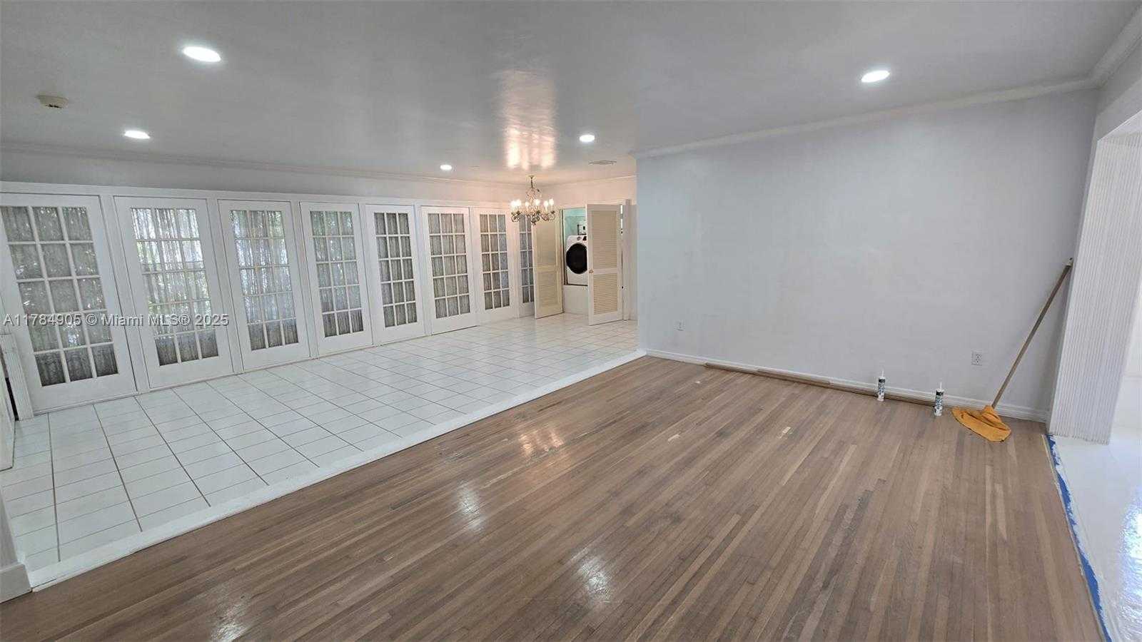 Small Image of 1901 SOUTH WEST 2ND AVE, Miami Number 4