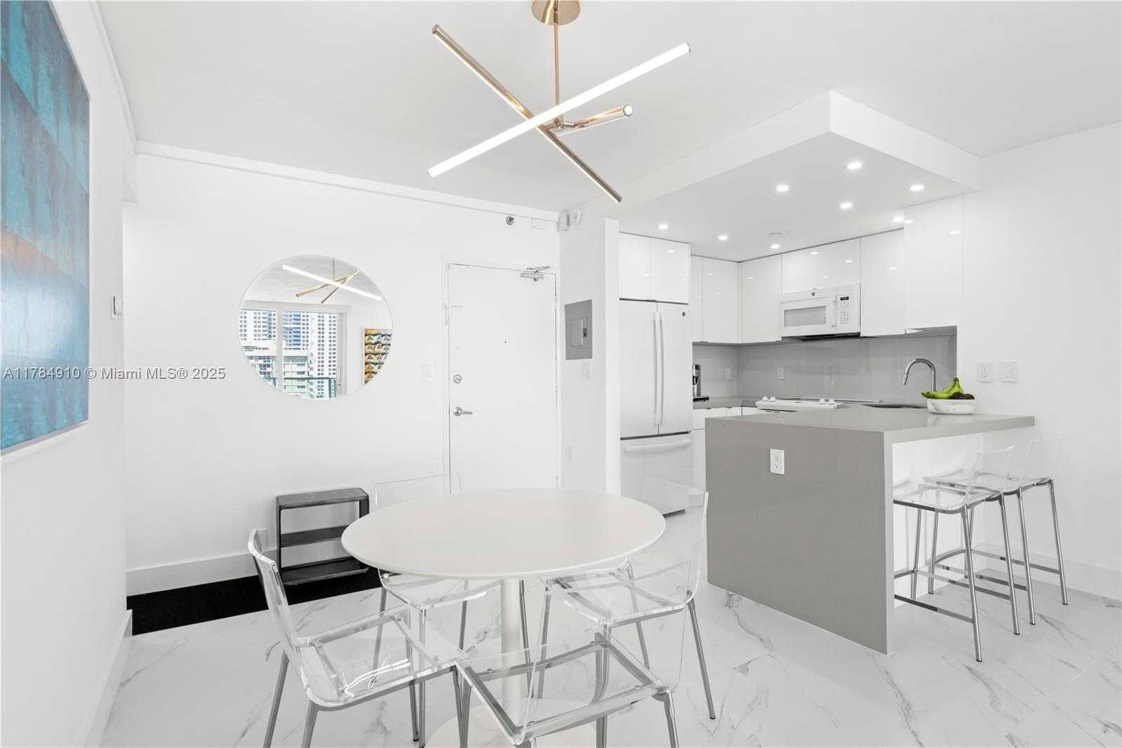 Small Image of 1000 WEST AVE #1524, Miami Beach Number 5