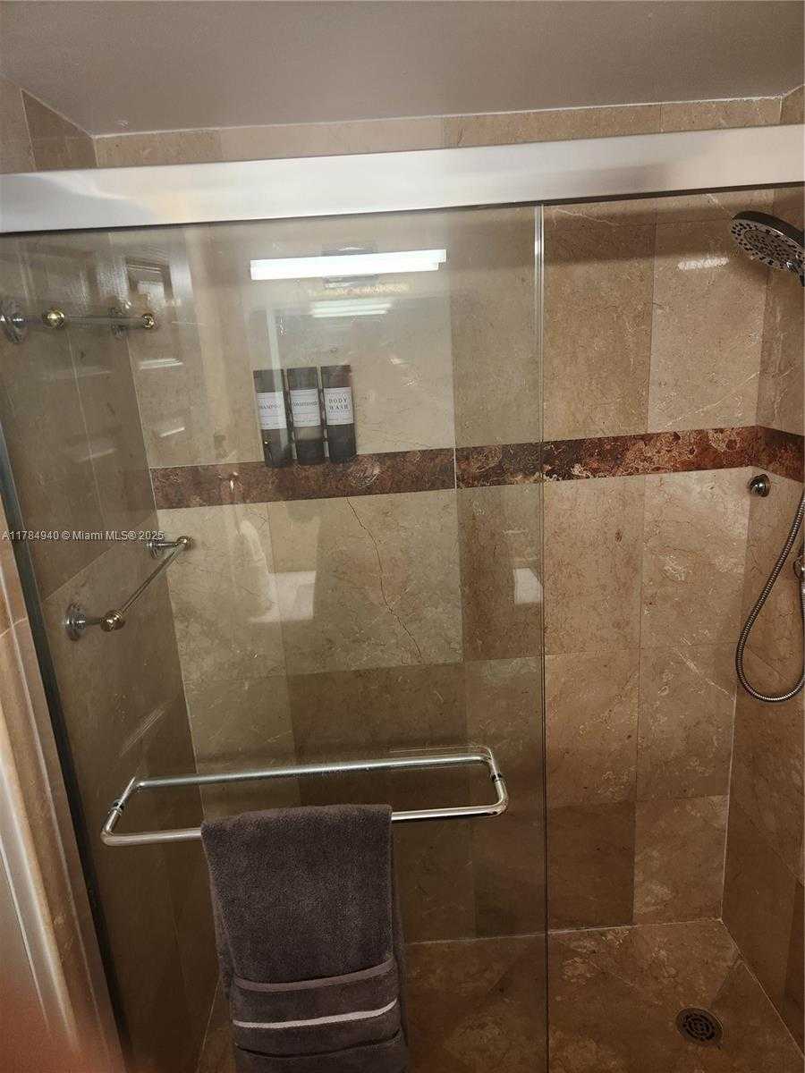 Small Image of 3725 SOUTH OCEAN DR #1623, Hollywood Number 10