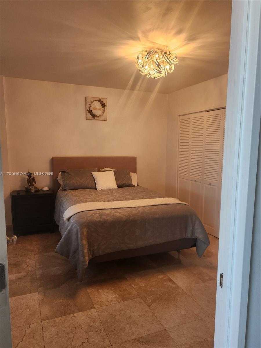 Small Image of 3725 SOUTH OCEAN DR #1623, Hollywood Number 12