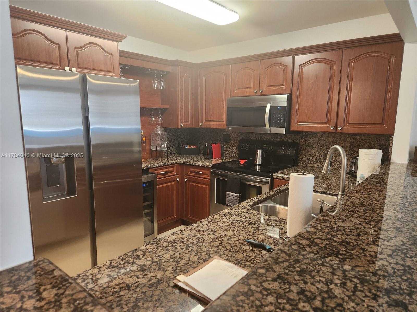 Small Image of 3725 SOUTH OCEAN DR #1623, Hollywood Number 3