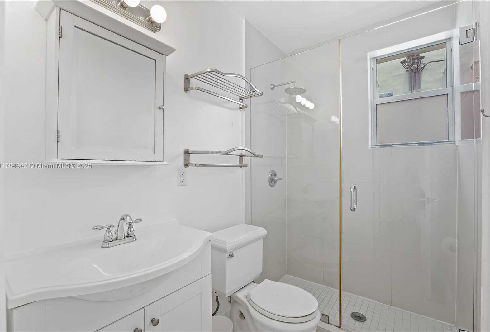 Small Image of 826 7TH ST #6, Miami Beach Number 10