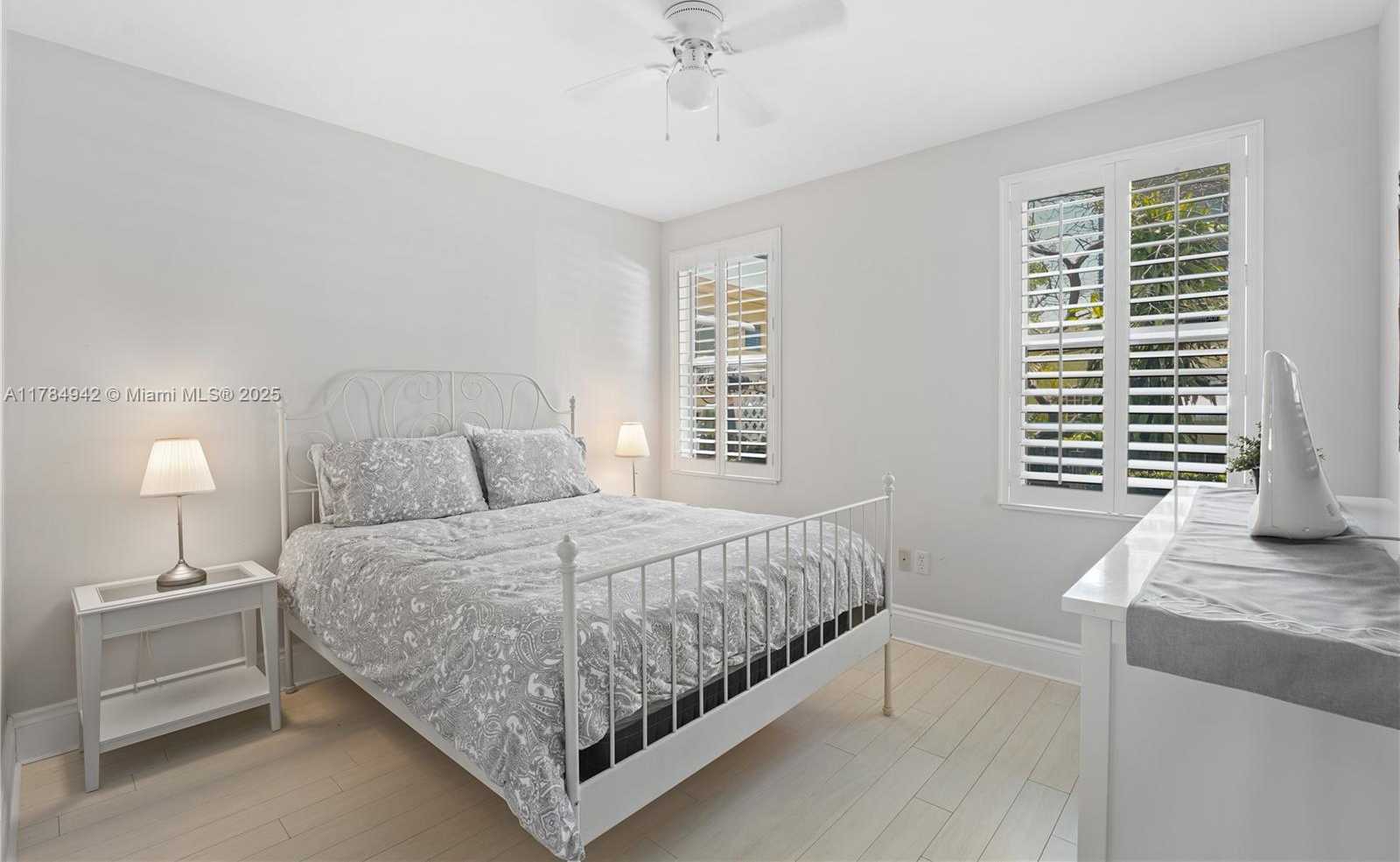 Small Image of 826 7TH ST #6, Miami Beach Number 11