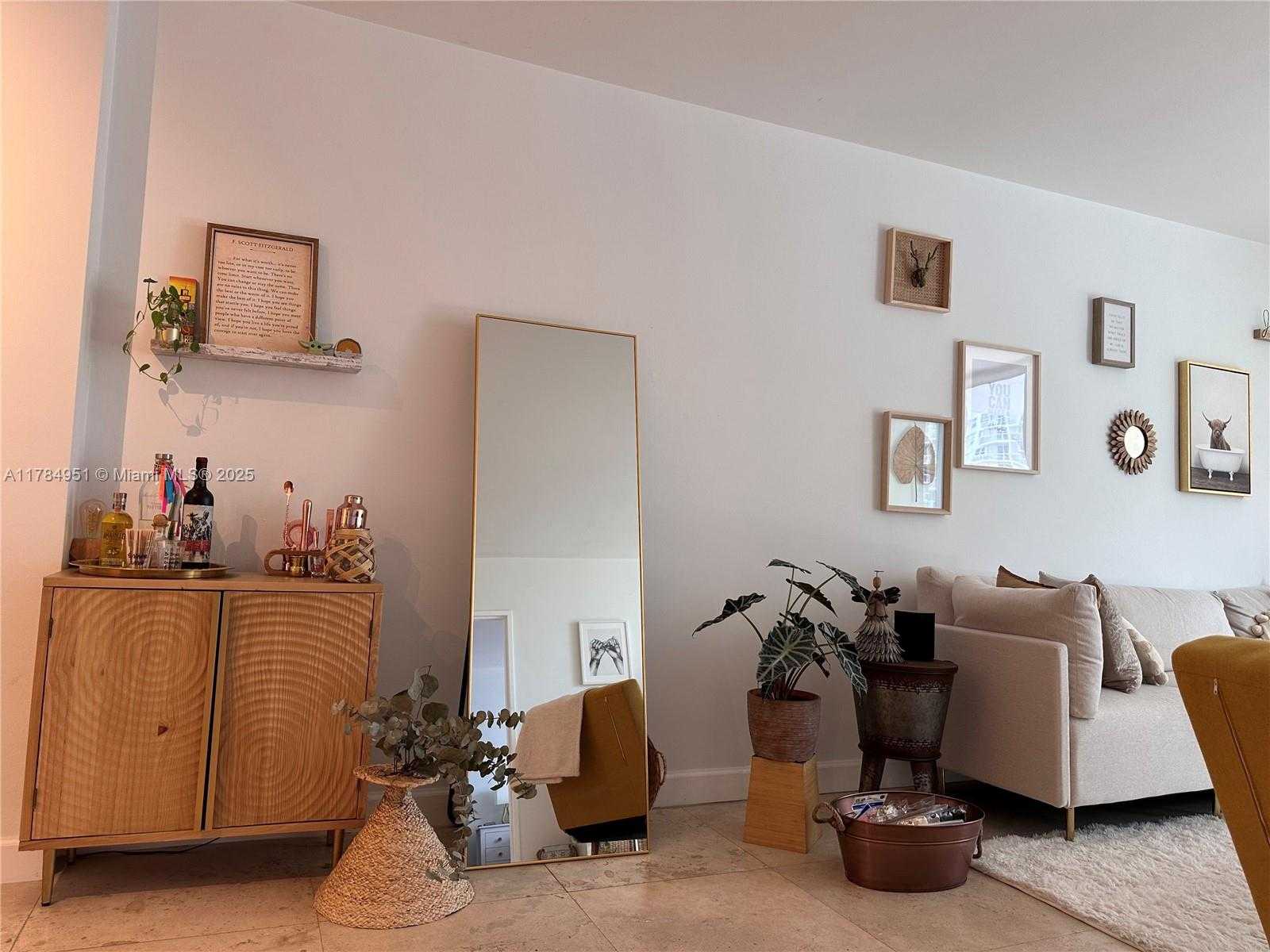Small Image of 5700 COLLINS AVE #3N, Miami Beach Number 5