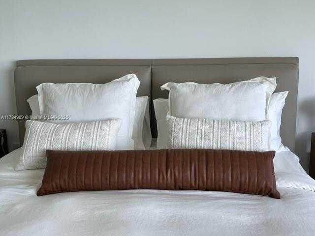 Small Image of 17875 COLLINS AVE #1705, Sunny Isles Beach Number 11
