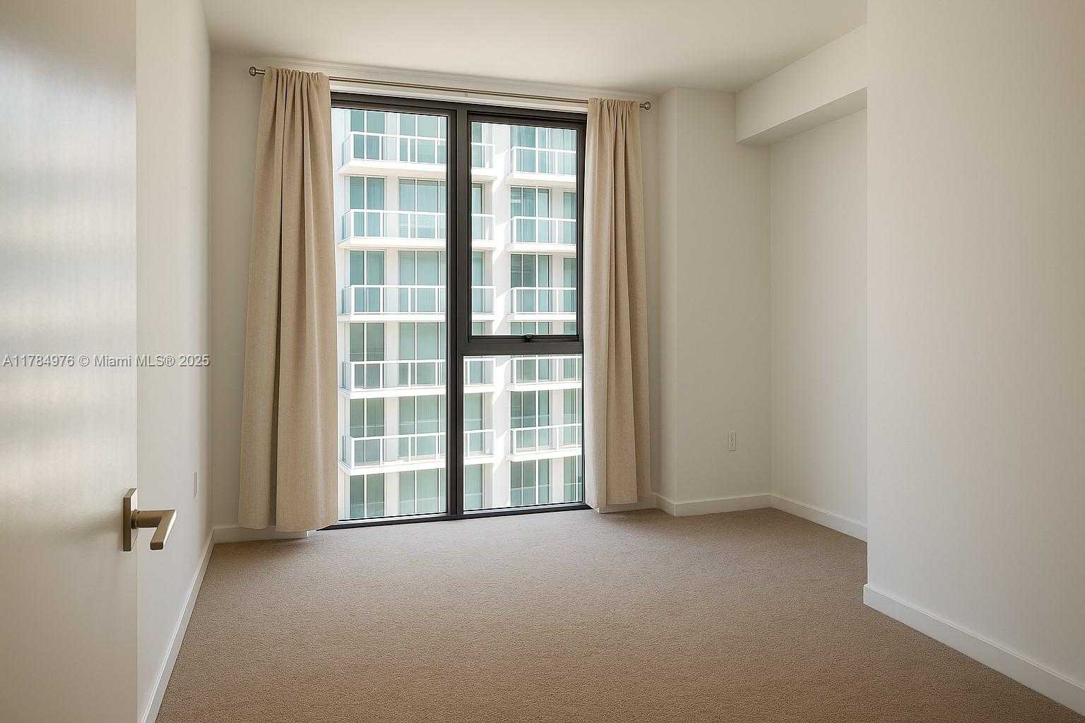 Small Image of 31 SOUTH EAST 6TH ST #1002, Miami Number 17
