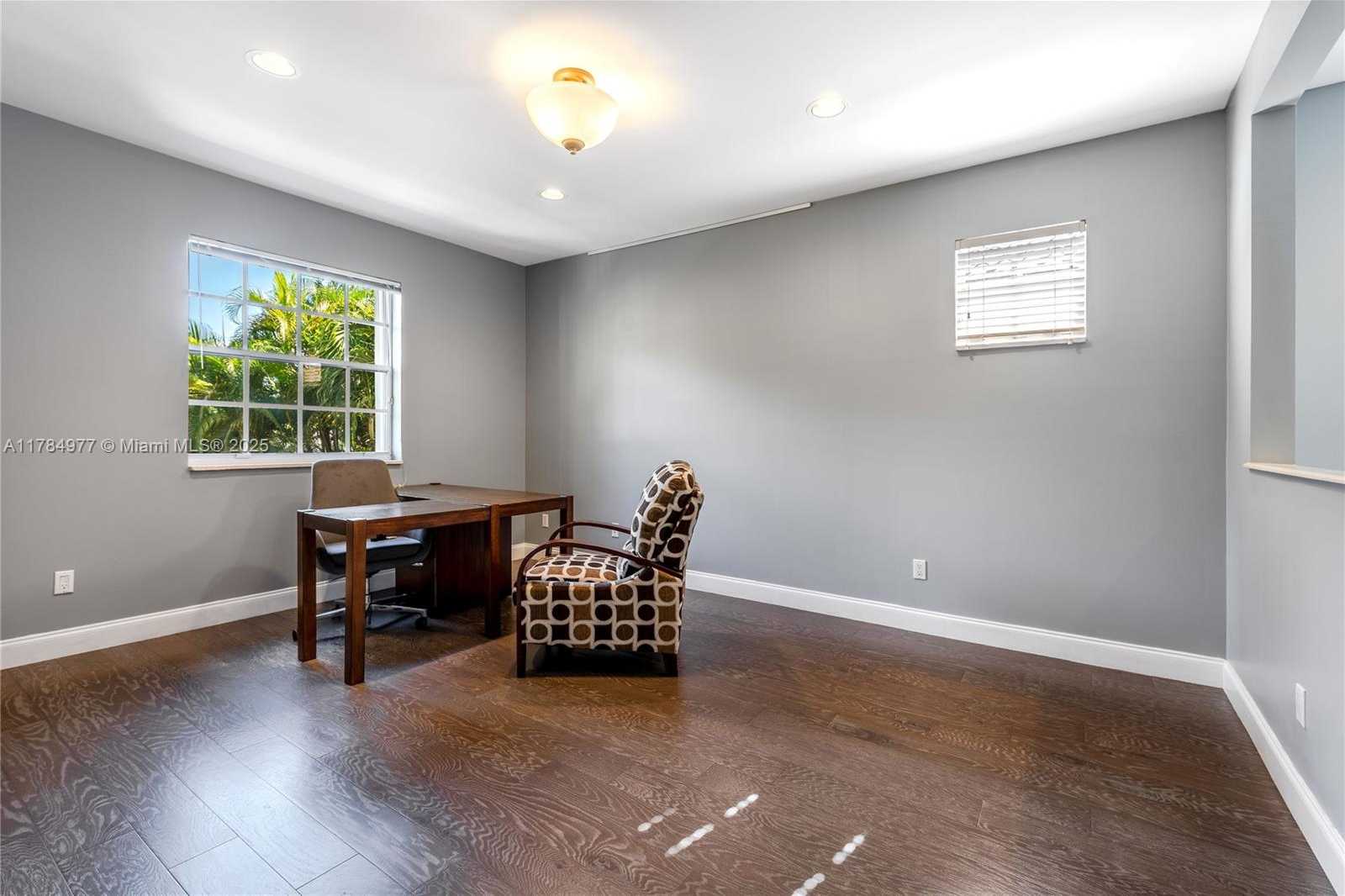 Small Image of 4011 194TH TRL, Sunny Isles Beach Number 13