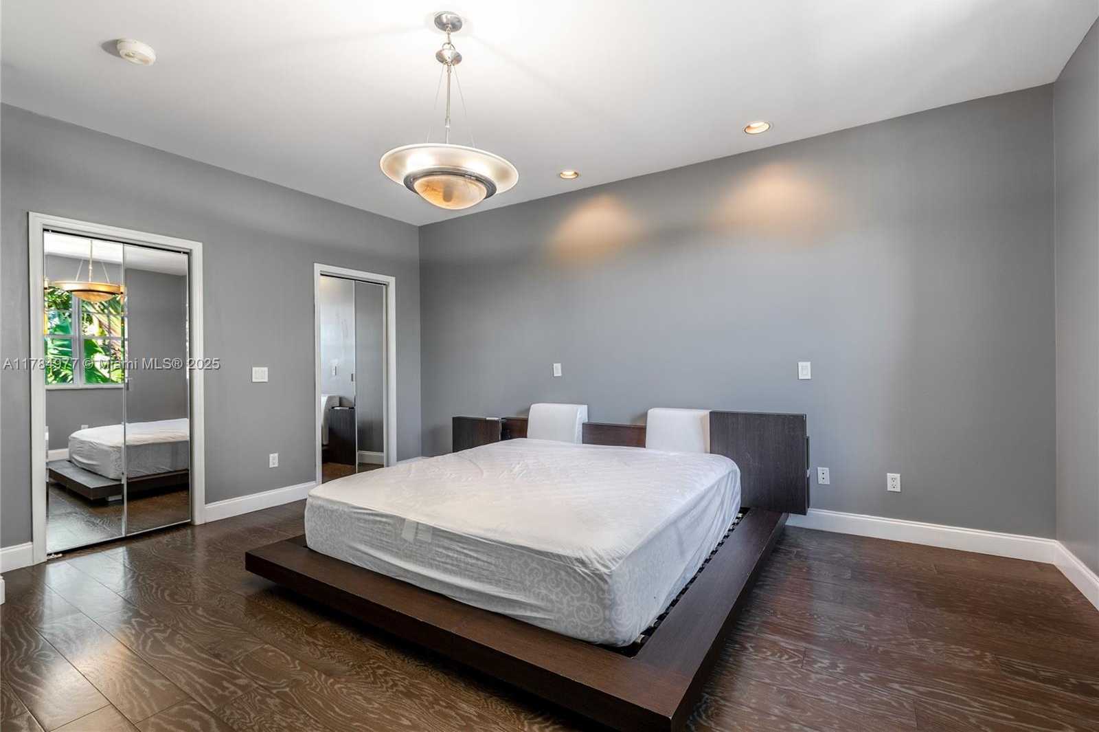 Small Image of 4011 194TH TRL, Sunny Isles Beach Number 15
