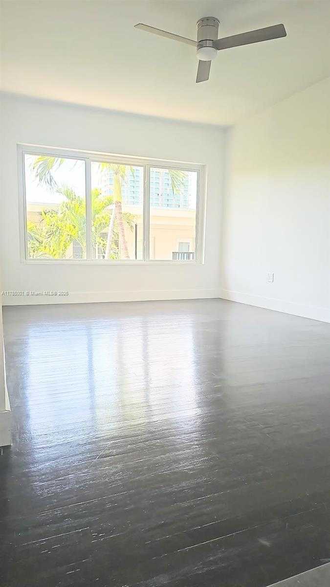 Small Image of 7325 BYRON AVE #2, Miami Beach Number 2
