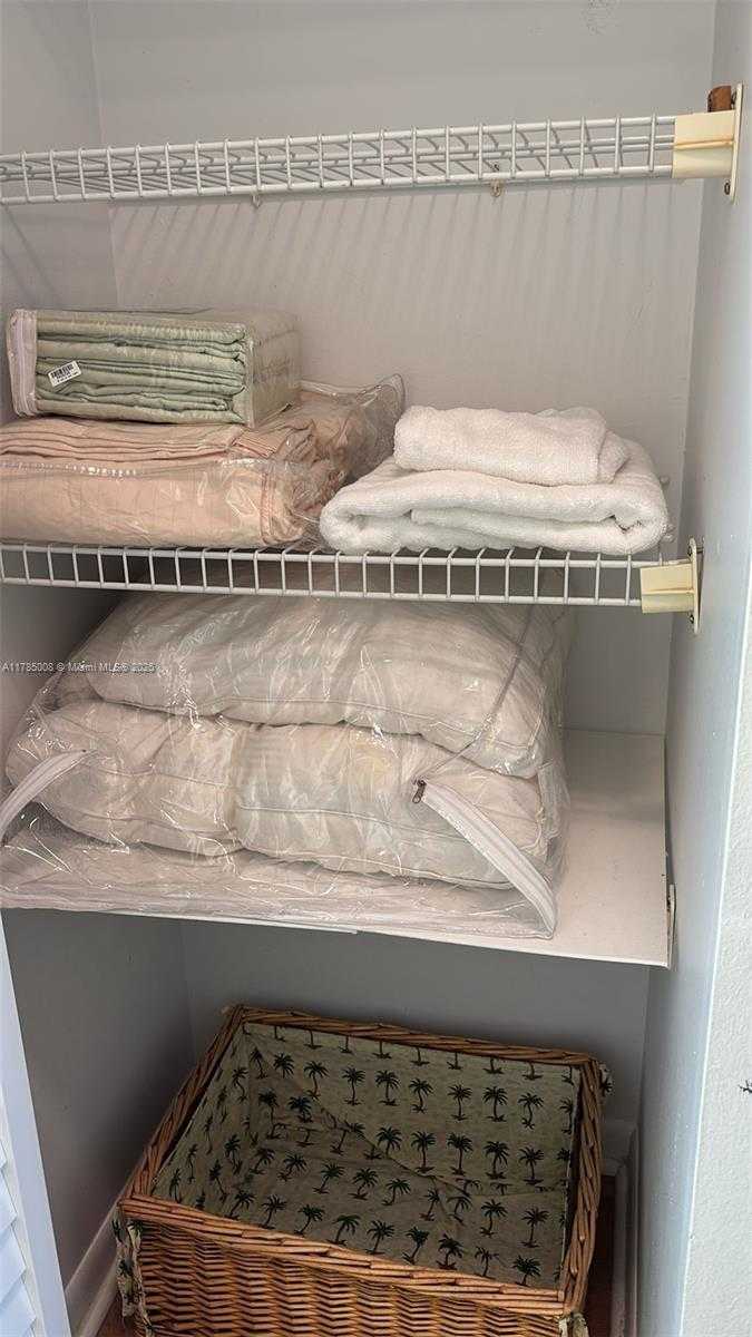 Small Image of 14211 NORTH KENDALL DR #212E, Miami Number 18
