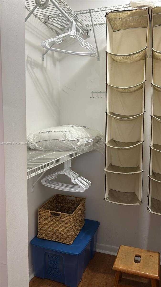 Small Image of 14211 NORTH KENDALL DR #212E, Miami Number 19