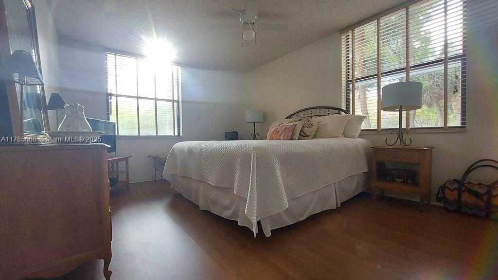 Small Image of 14211 NORTH KENDALL DR #212E, Miami Number 2