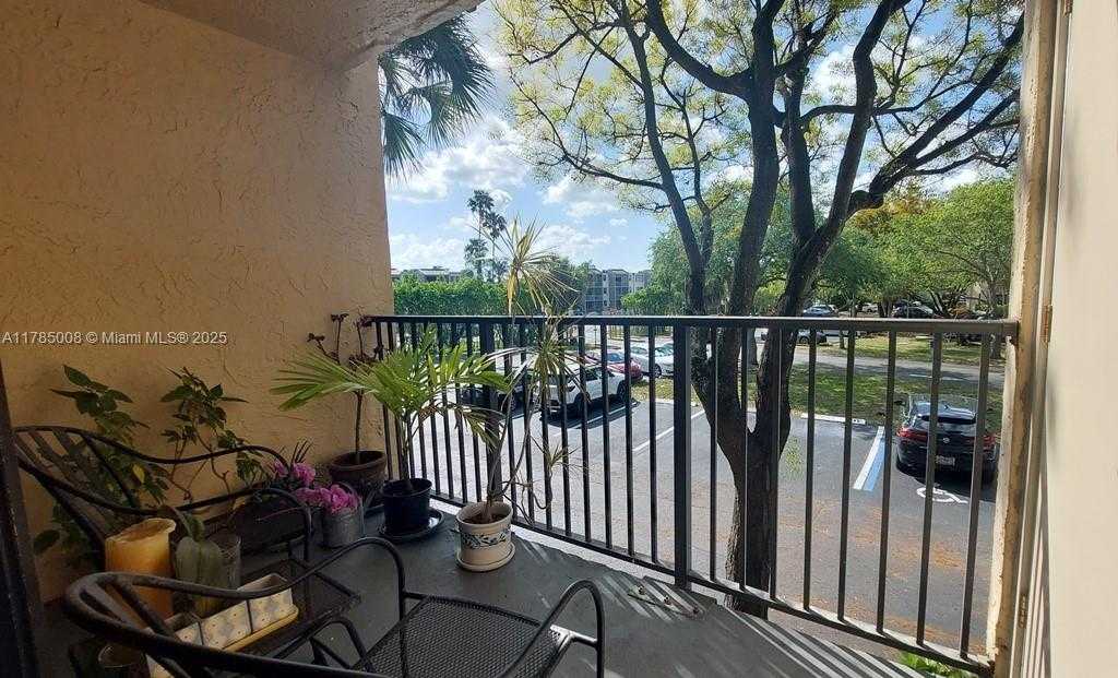 Small Image of 14211 NORTH KENDALL DR #212E, Miami Number 3