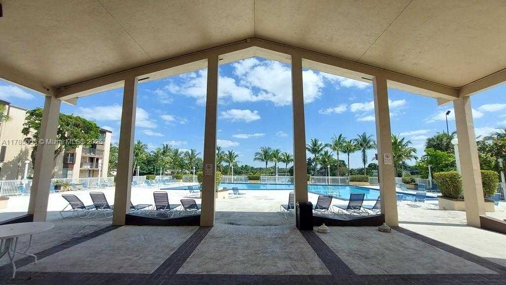Small Image of 14211 NORTH KENDALL DR #212E, Miami Number 5