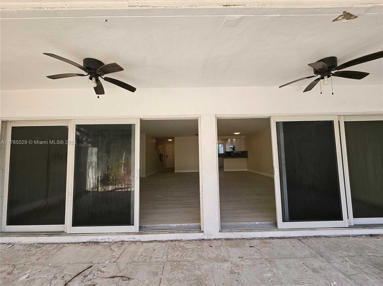 Small Image of 834 RAYMOND ST, Miami Beach Number 41