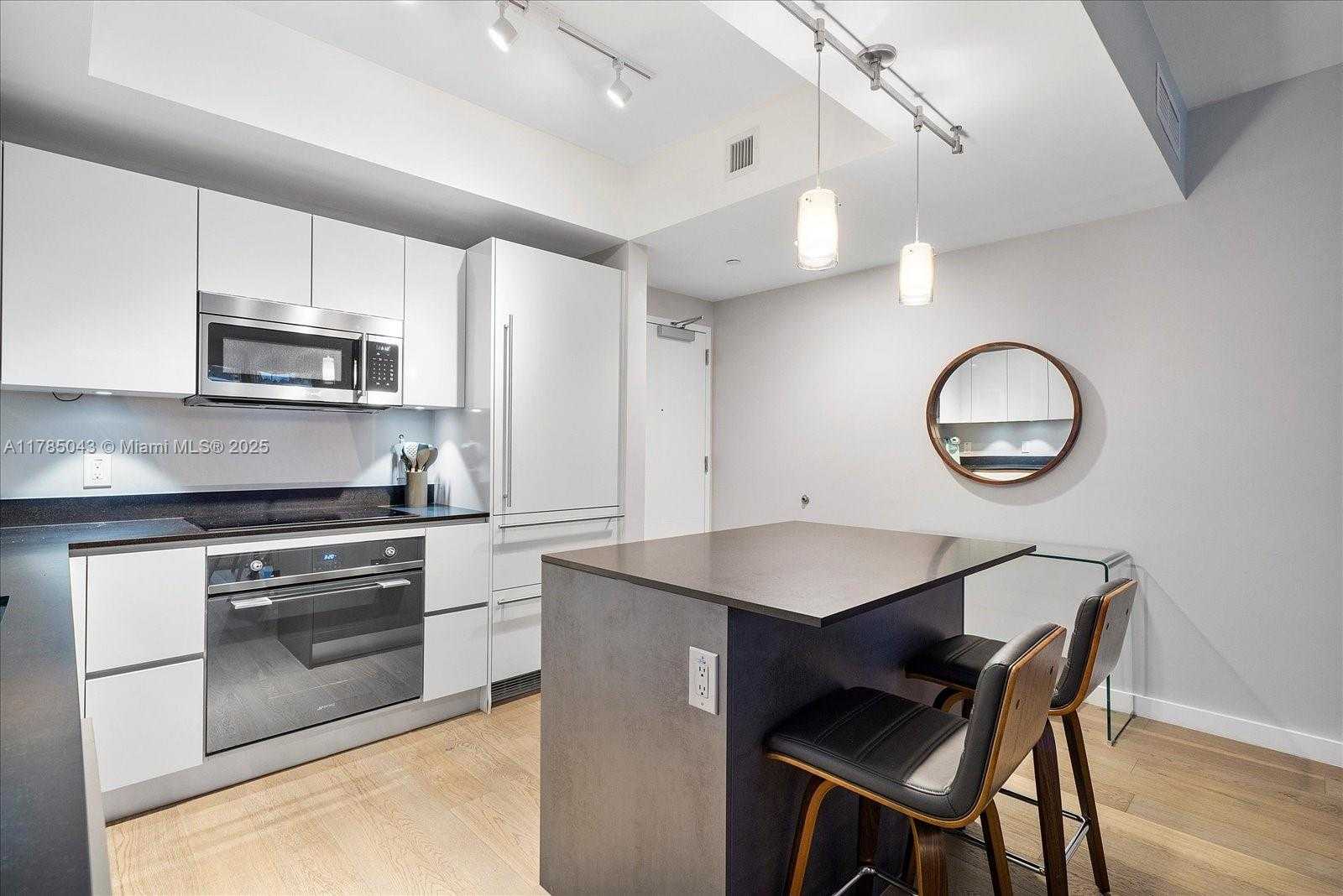 Small Image of 1010 BRICKELL AVE #2307, Miami Number 13